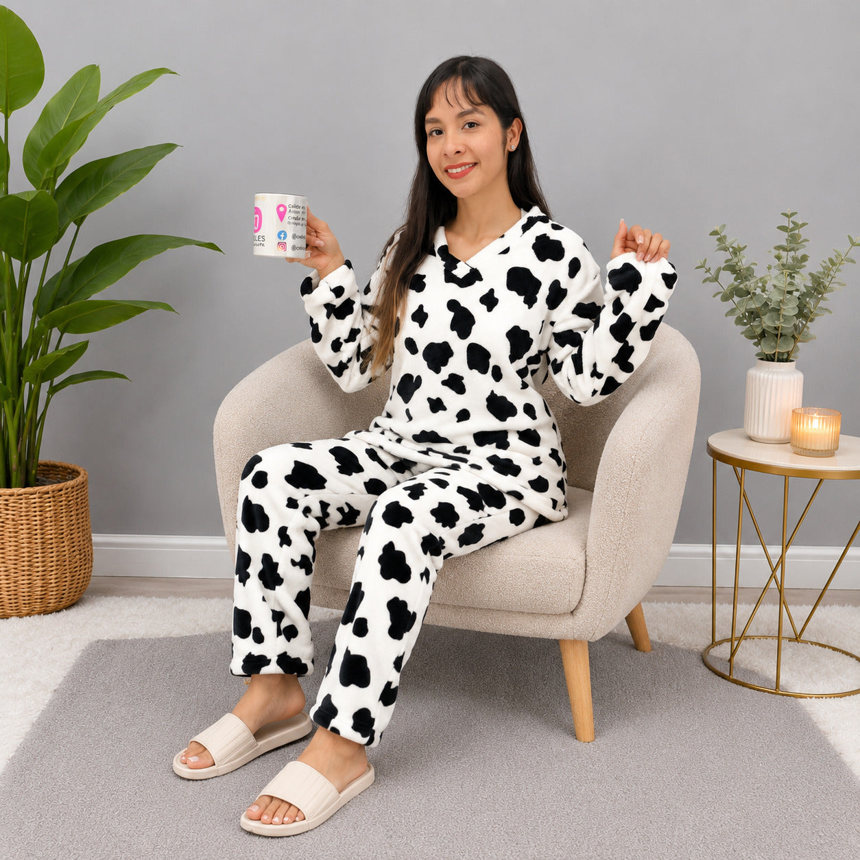 Pijama dos piezas estampada vaca termica sencilla para mujer