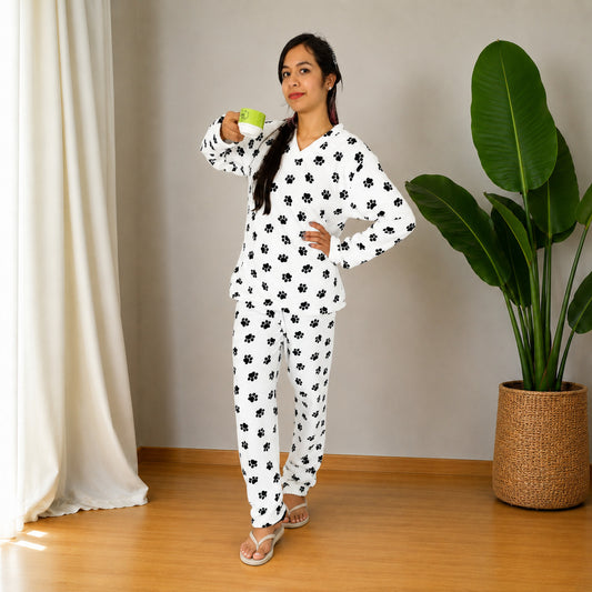 Pijama para dama estampada Huellitas termica dos piezas sencilla