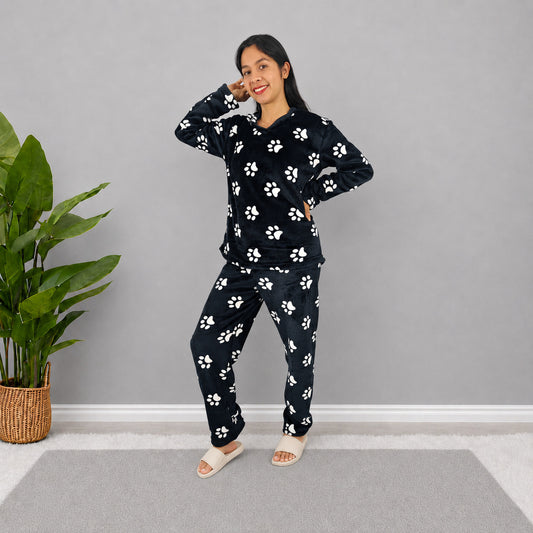 Pijama estampada Negro Huellas termica dos piezas sencilla para dama