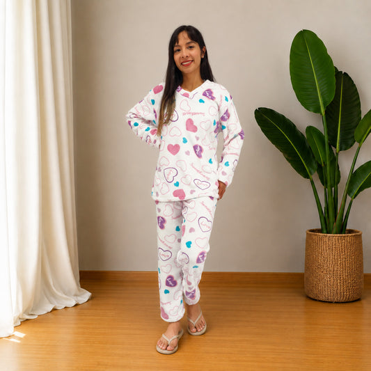 Pijama dos piezas estampada blanco corazón termica sencilla para mujer