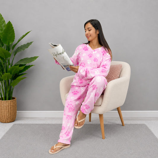 Pijama estampada rosado huellas fucsia termica dos piezas sencilla para mujer