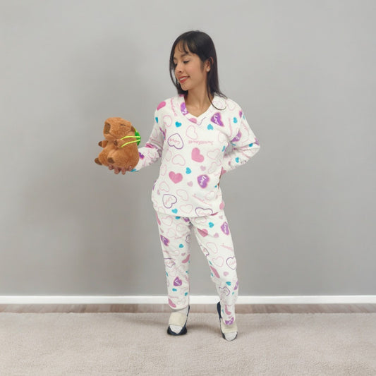 Pijama dos piezas estampada blanco corazón termica sencilla para mujer