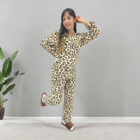 Pijama estampada termica dos piezas sencilla para mujer