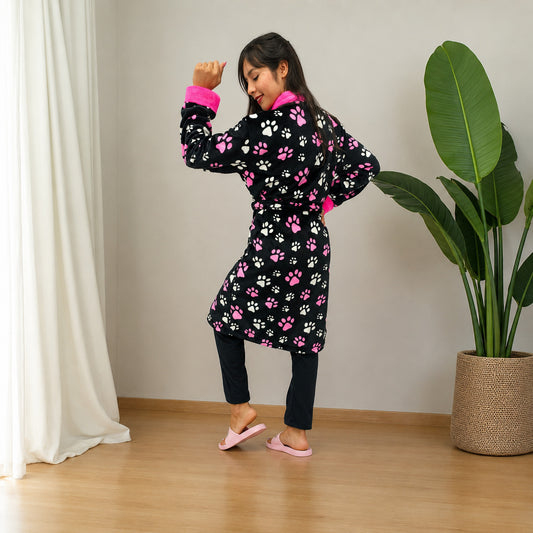 Bata estampada levantadora térmica para dama pijama huellas cuello fucsia